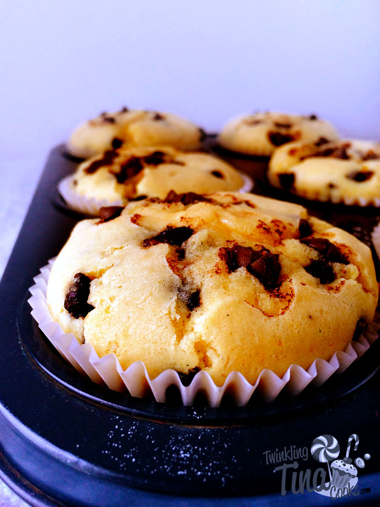 chocolate-chip-muffins-cupcake-recipe-easy-muffin-recipe-best-ever-moist-chocolate-muffin5