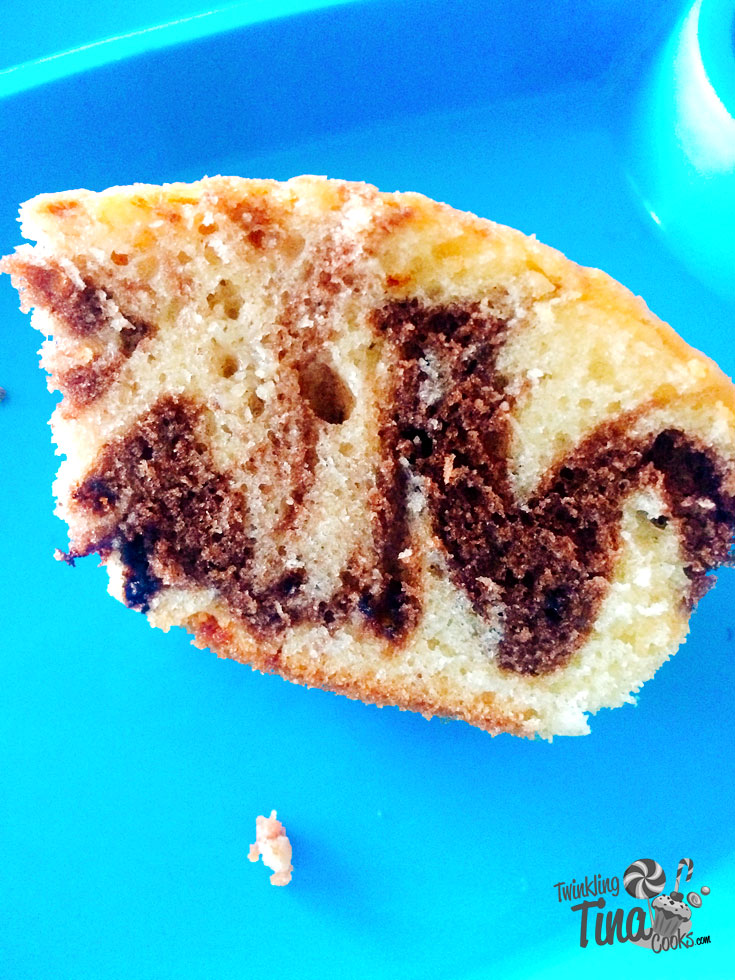 how-to-make-marble-cake-with-white-dark-chcocolate-easy-baking-recipe7