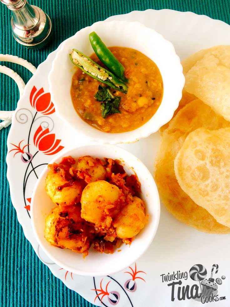 bengali-luchi-cholar-dal-alur-dom-vegan-recipe-how-to-make-bengali-puri-lentil-dum-aloo1